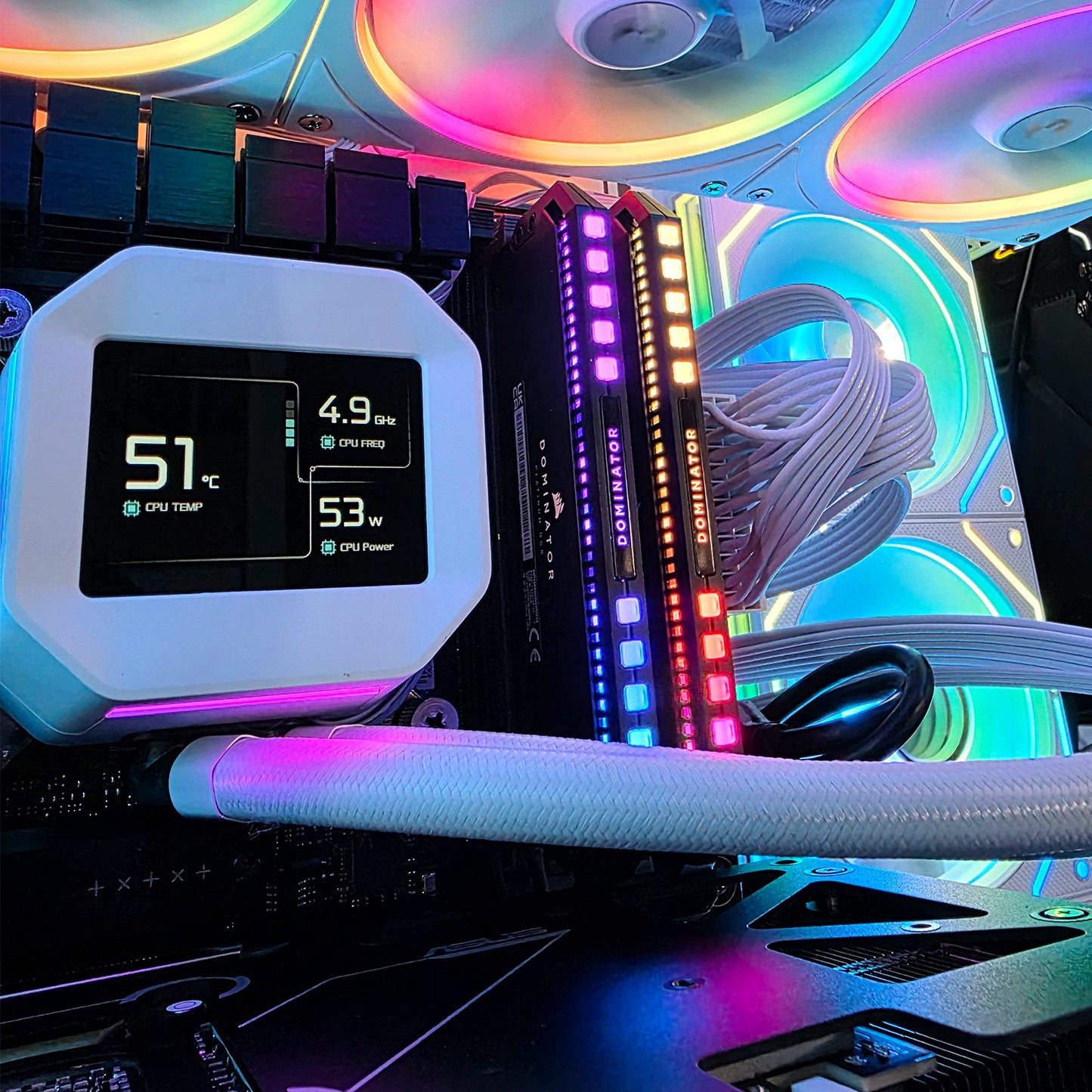 PC Gamer | Intel Core i9 14900KF | RTX 5070 OC 12GB | 64GB DDR5 Corsair Dominator | 4TB SSD NVMe | ASUS TUF Gaming B760M | Liquid Cooling 360MM | Fuente 1000W White