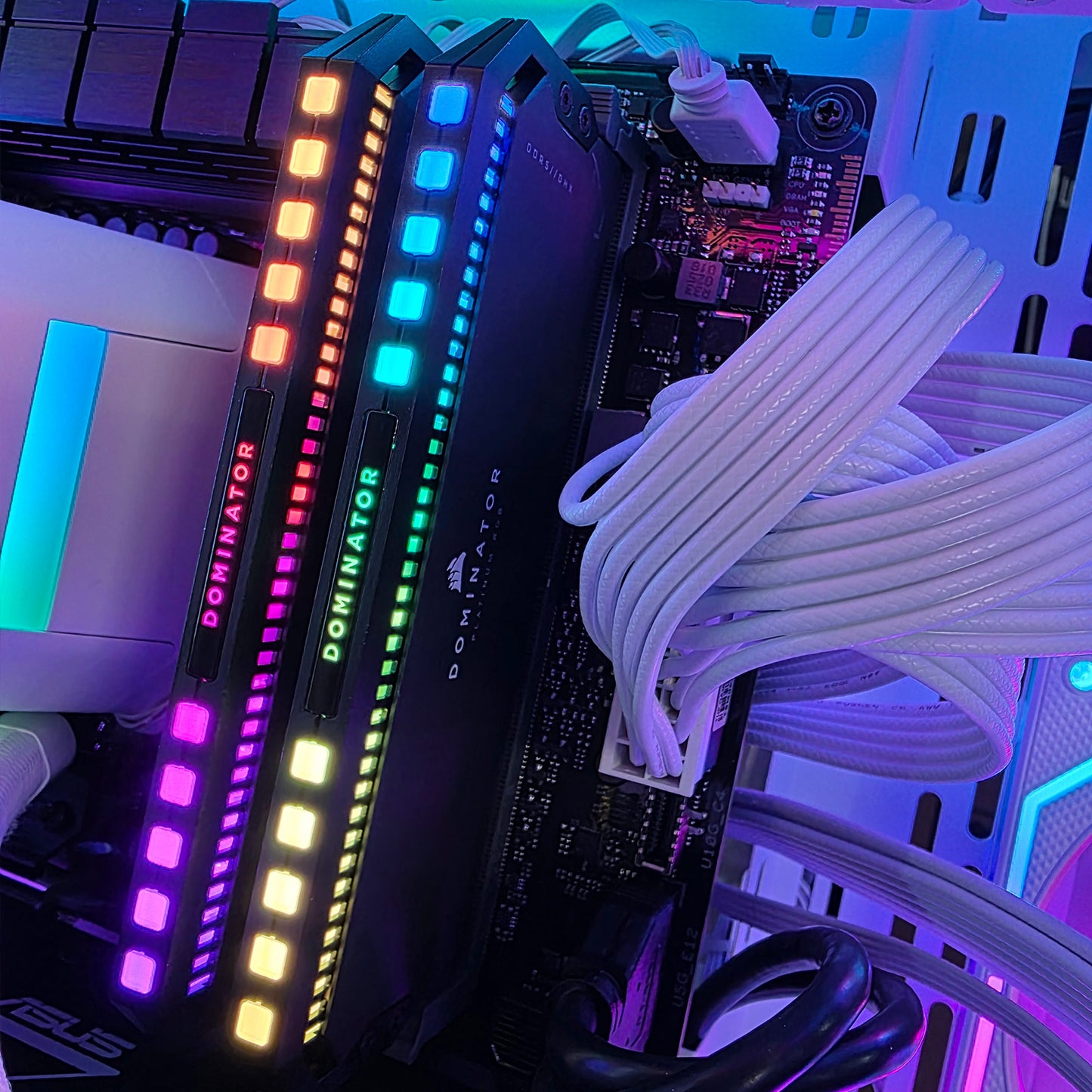 PC Gamer | Intel Core i9 14900KF | RTX 5070 OC 12GB | 64GB DDR5 Corsair Dominator | 4TB SSD NVMe | ASUS TUF Gaming B760M | Liquid Cooling 360MM | Fuente 1000W White