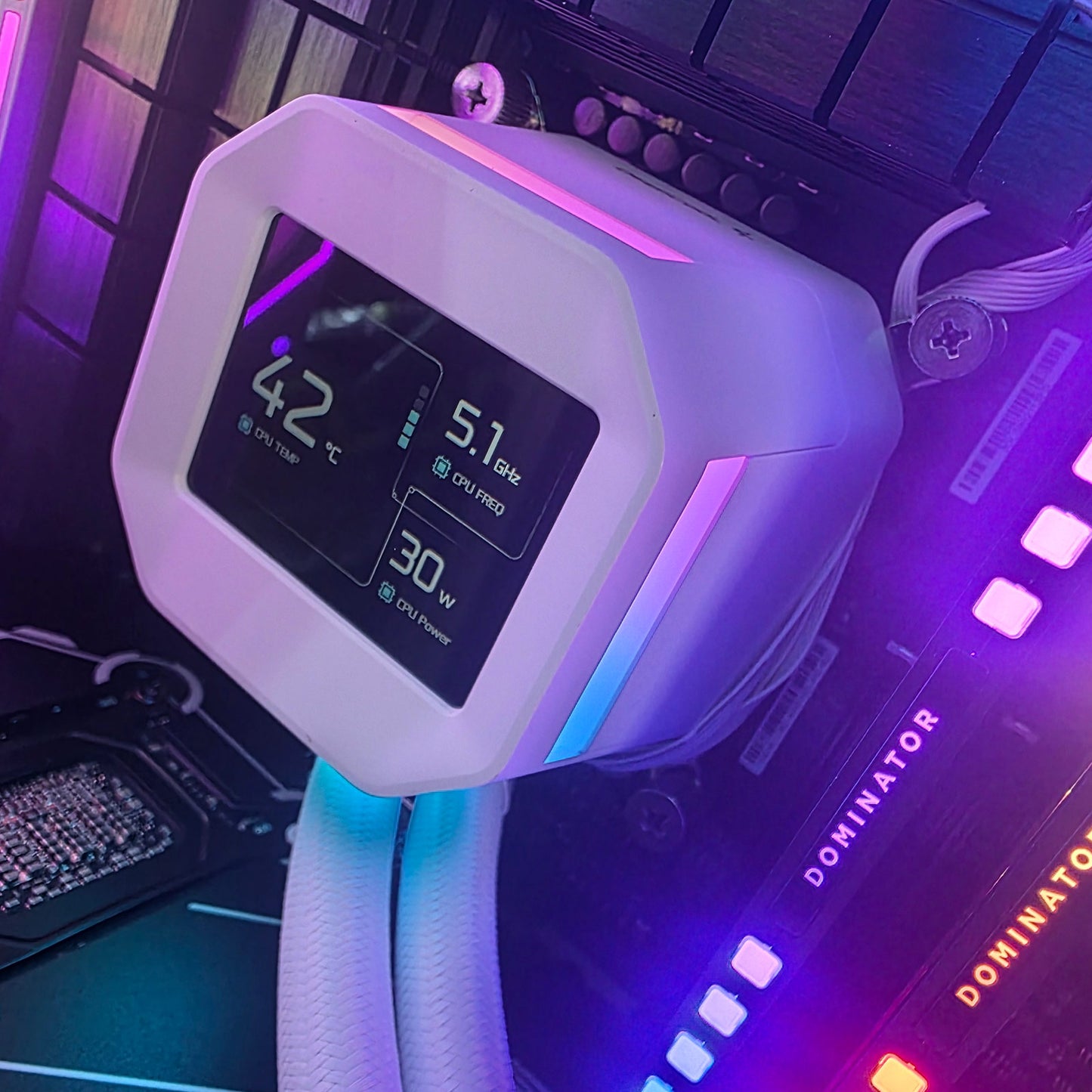 PC Gamer | Intel Core i9 14900KF | RTX 5070 OC 12GB | 64GB DDR5 Corsair Dominator | 4TB SSD NVMe | ASUS TUF Gaming B760M | Liquid Cooling 360MM | Fuente 1000W White