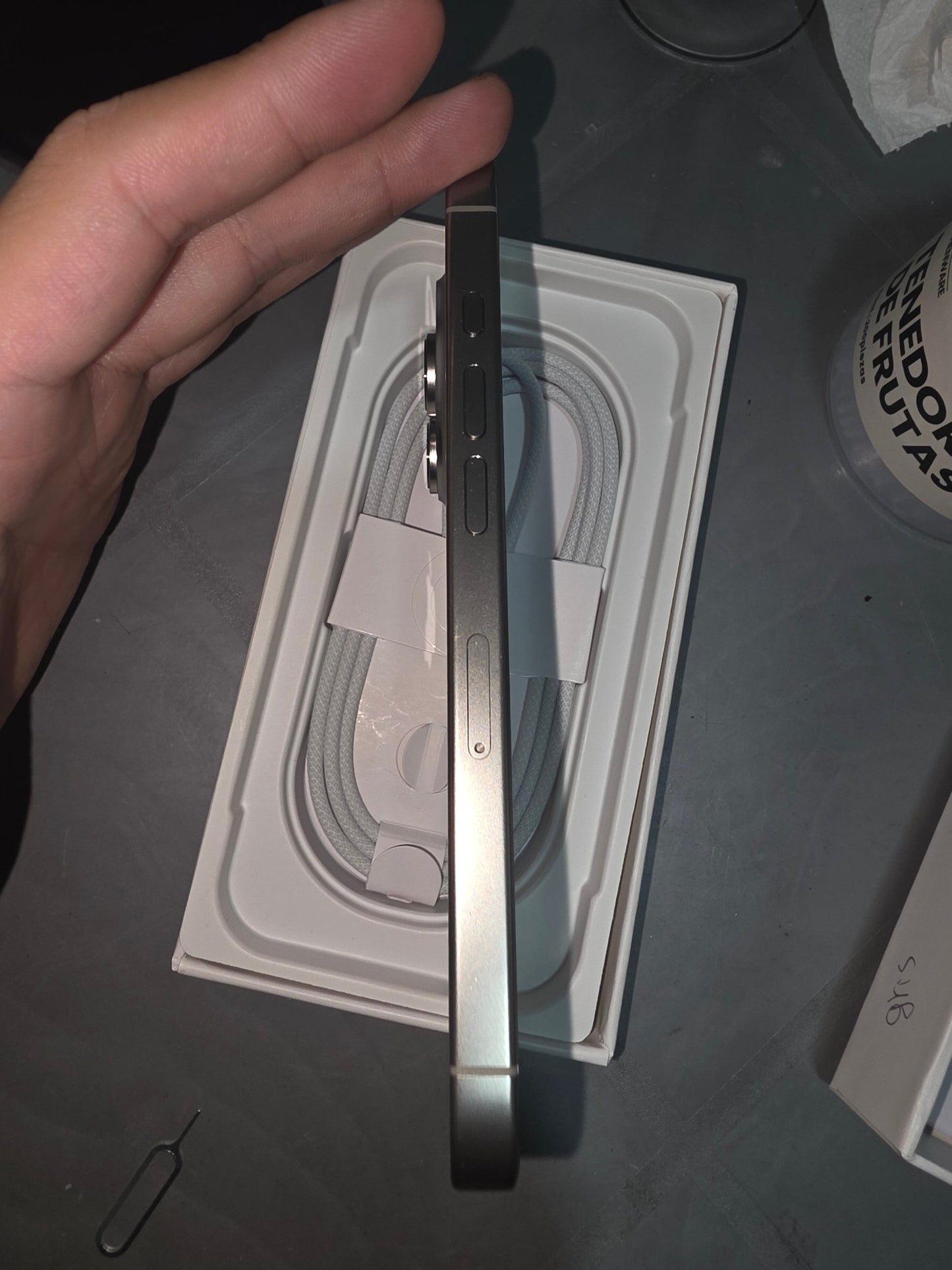 IPhone 16 pro 128gb - rogeek