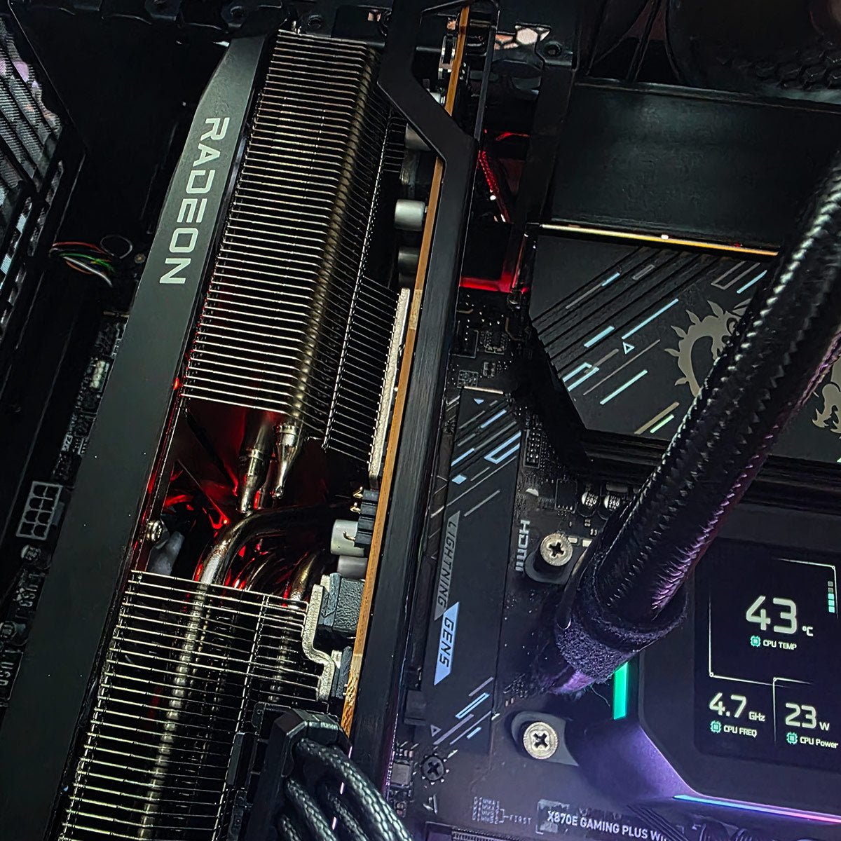 PC Gamer | AMD Ryzen 7 9800X3D | Radeon RX 9070 XT 16GB Red Devil | 64GB RAM DDR5 | 4TB SSD NVMe | MSI X870E WiFi | Liquid Cooling 360MM | 1000W 80 Plus Gold - rogeek