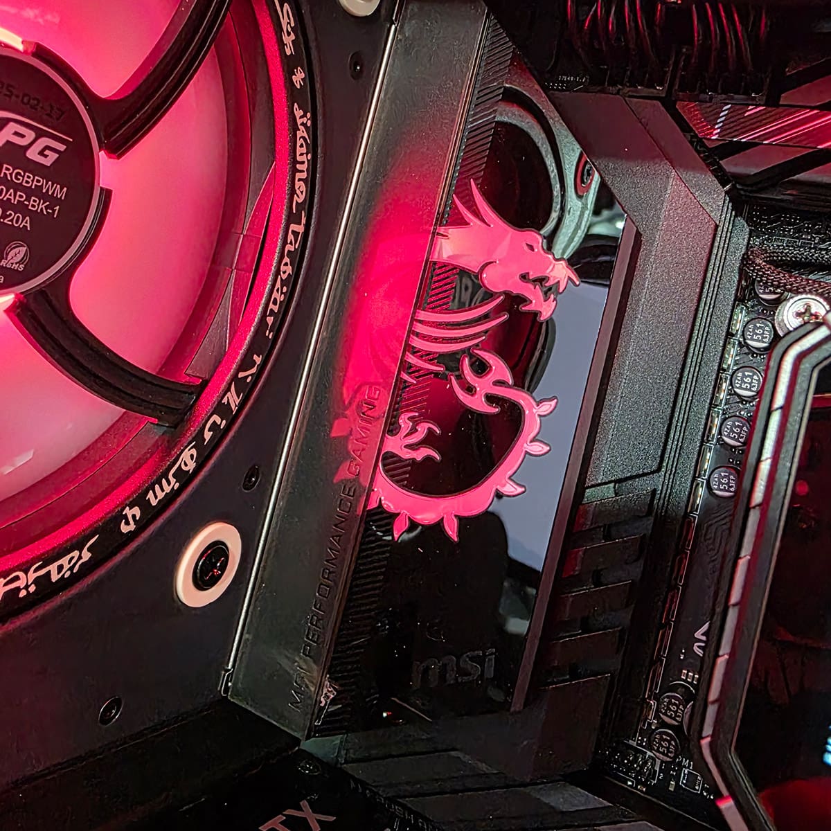 PC Gamer Doom Edition | 9800X3D | RTX 5070 Ti 16GB | 64GB DDR5 6000 | 4TB NVMe | X870E Carbon WiFi | 1000W Platinum | HS 420 Doom The Dark Ages Edition - rogeek