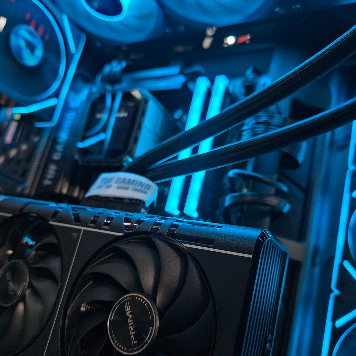 PC Gamer Legend | 9800X3D | RX 9070 XT 16GB | 64GB DDR5 6000 | 4TB NVMe | 1000W Gold | HYTE Y70 Touch Infinite - rogeek
