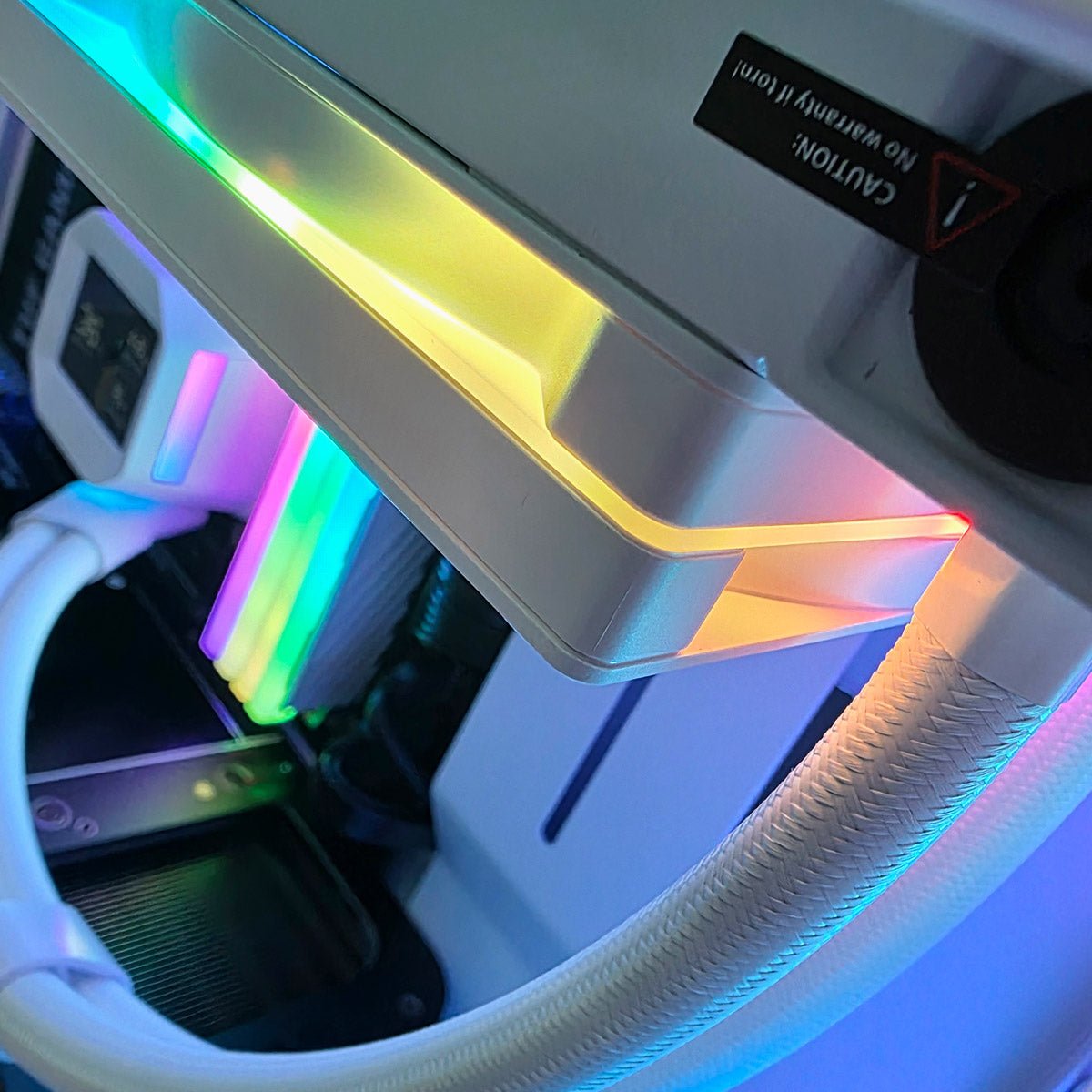 PC Gamer Master | Ryzen 7 7700X | RTX 5070 Ti 16GB | 64GB DDR5 6000 | 2TB NVMe | B650E - E WiFi | 360MM Liquid Cooling | 850W Gold | NZXT H7 Flow RGB White - rogeek