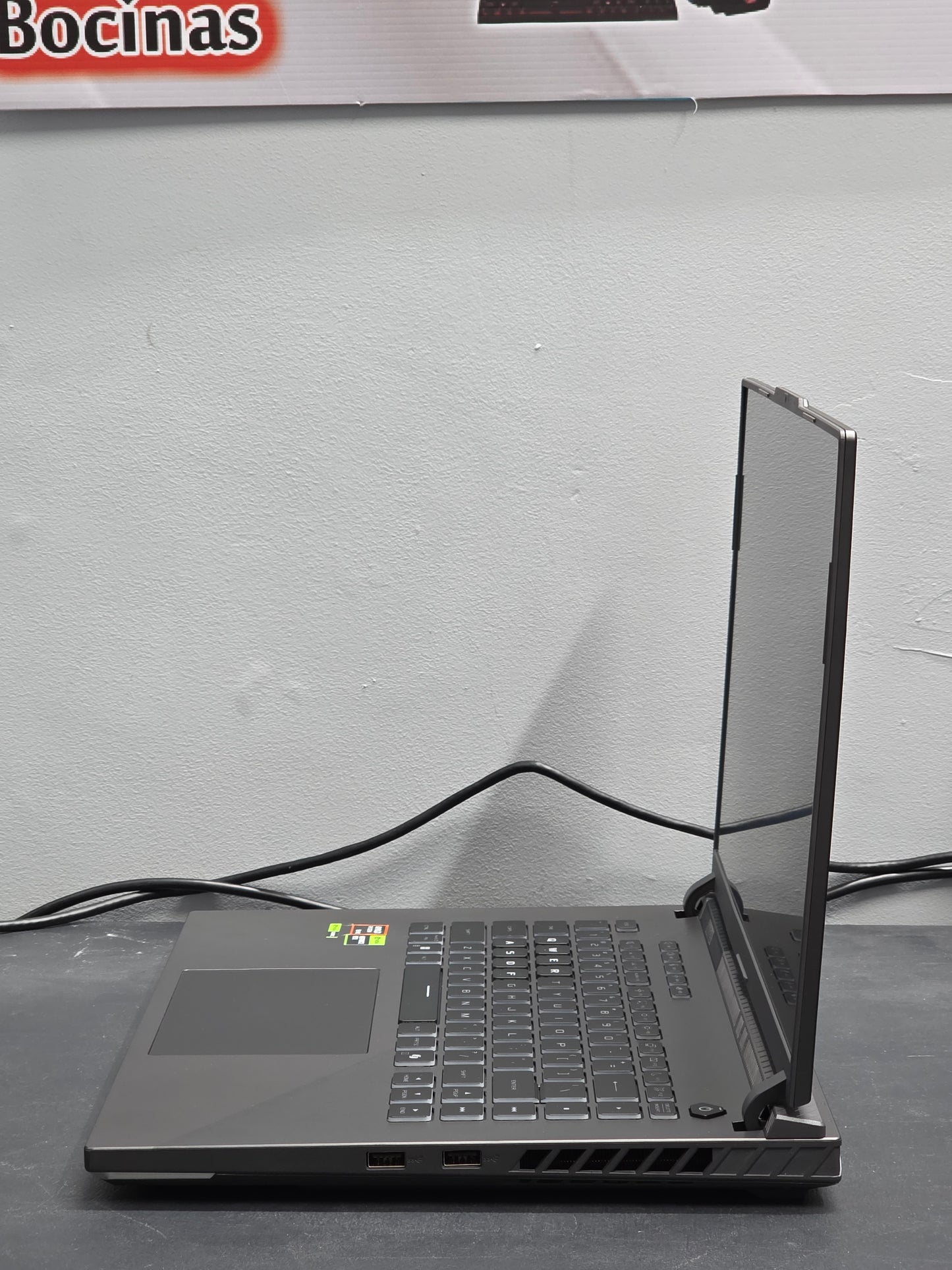 ASUS ROG STRIX
Ryzen 9 9955HX 16GB DDR5 1TB SSD RTX 5060 16" WUXGA W11 Home