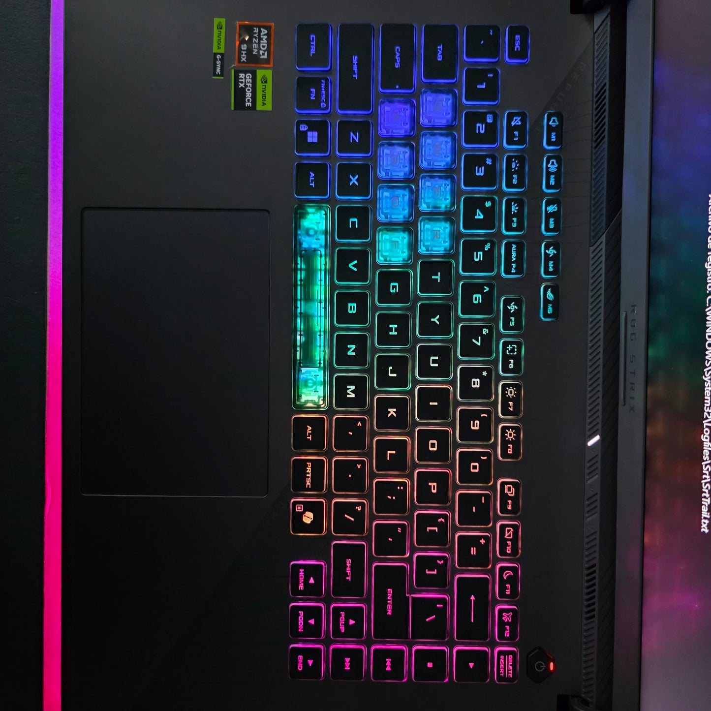 ASUS ROG STRIX
Ryzen 9 9955HX 16GB DDR5 1TB SSD RTX 5060 16" WUXGA W11 Home